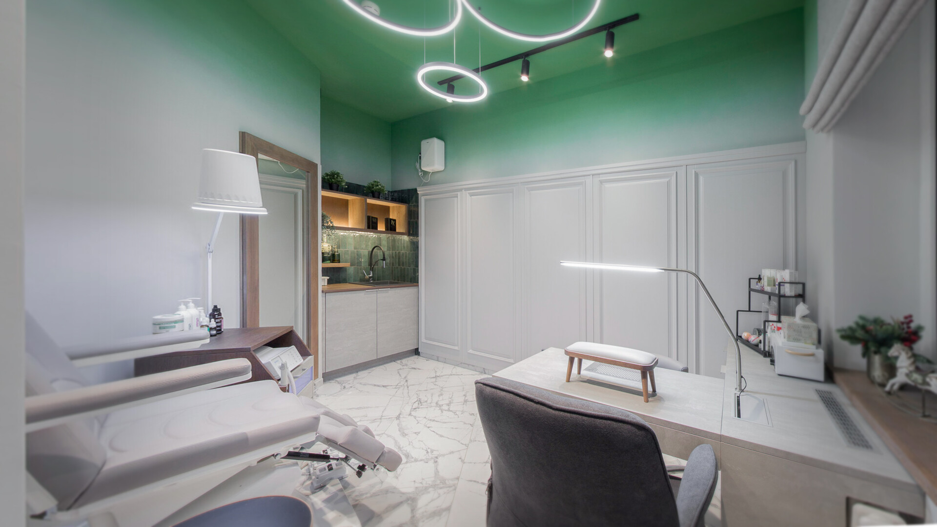 градиент на стене