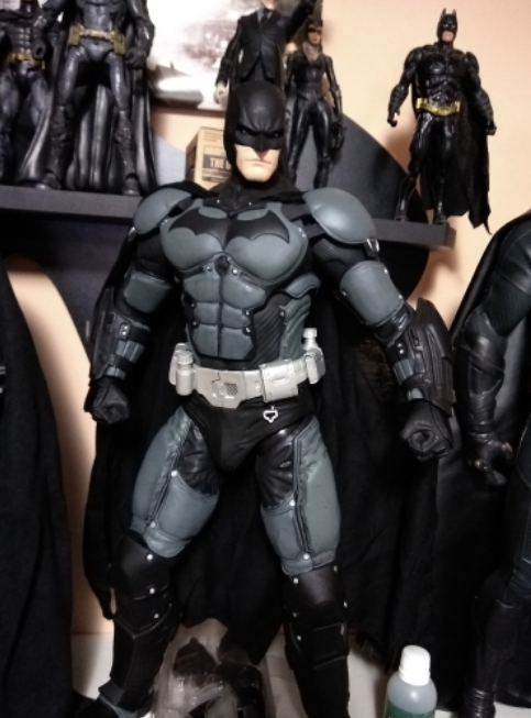 Купить фигурку бэтмена