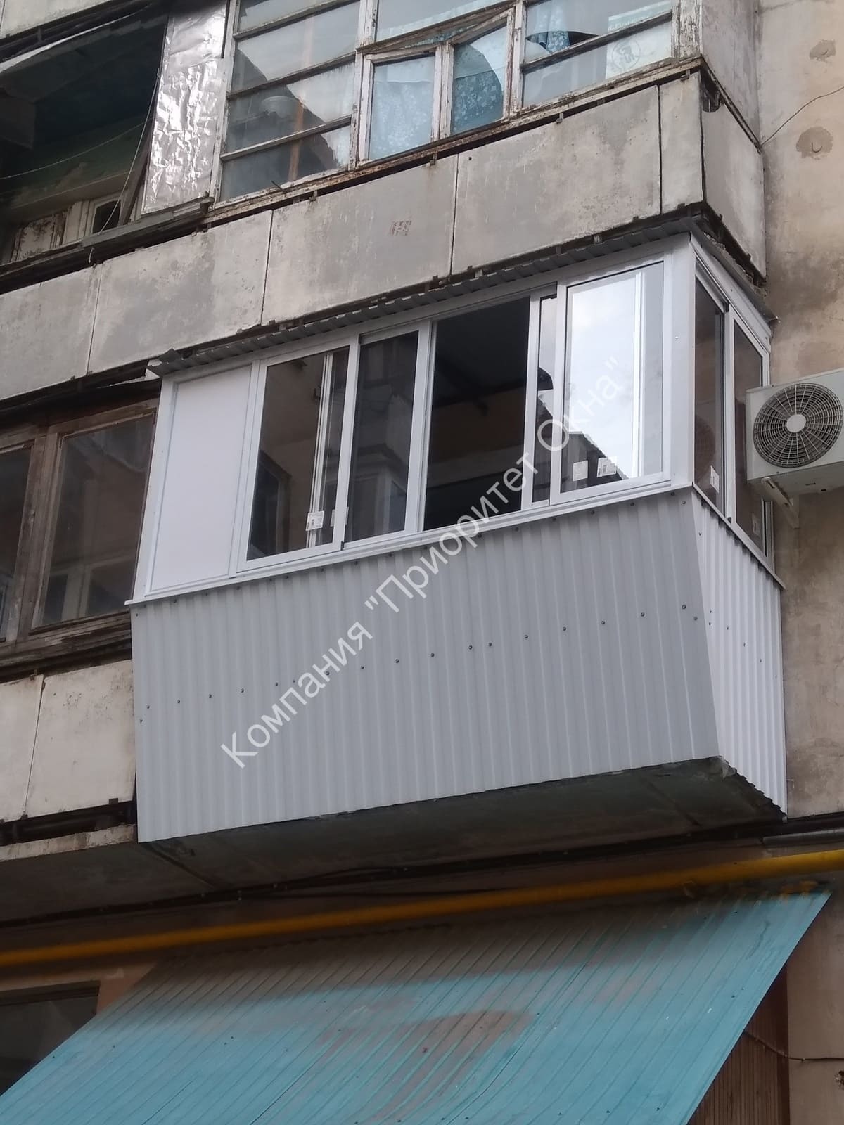Пример остекления балкона с выносом, по адресу: г. Самара, ул. Вольска 71 (3)