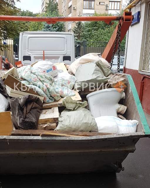 Строительные отходы контейнером 8 м3 в Звенигороде