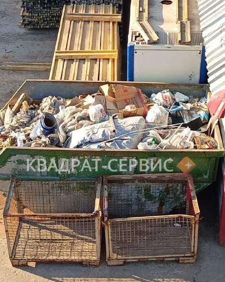 Строительный мусор в контейнере 8 кубов