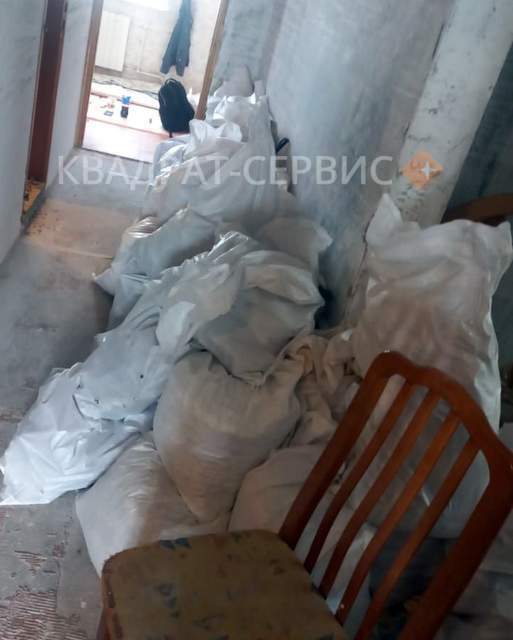 Строительный мусор в квартире после ремонта