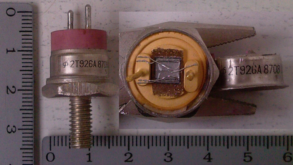 Кт д т. Транзистор 2т208м. Транзистор 2т932а. Кт 926 а; 2т 935 а транзисторы. Радиодеталь 2т312в.