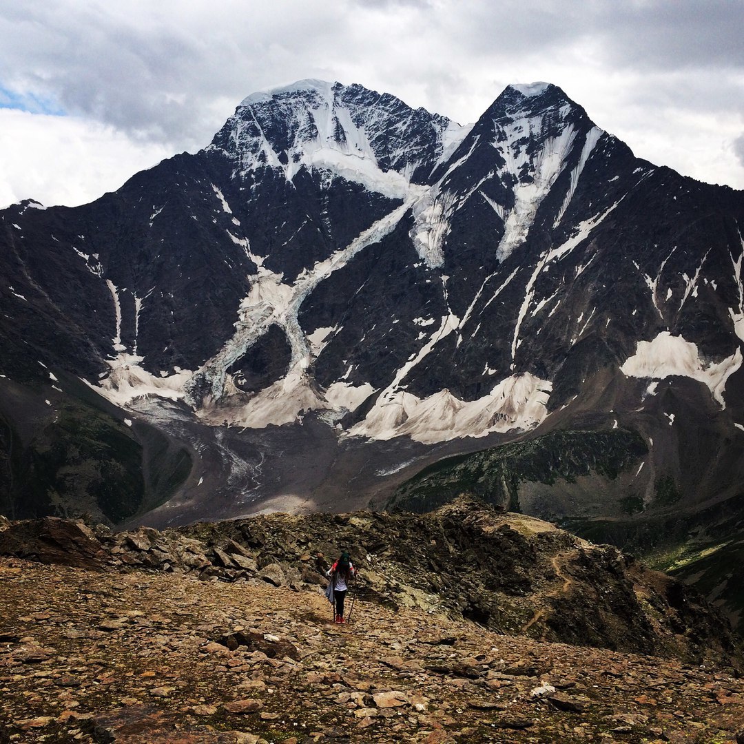 Вершины Донгуз-орун, Накратау и ледник семёрка