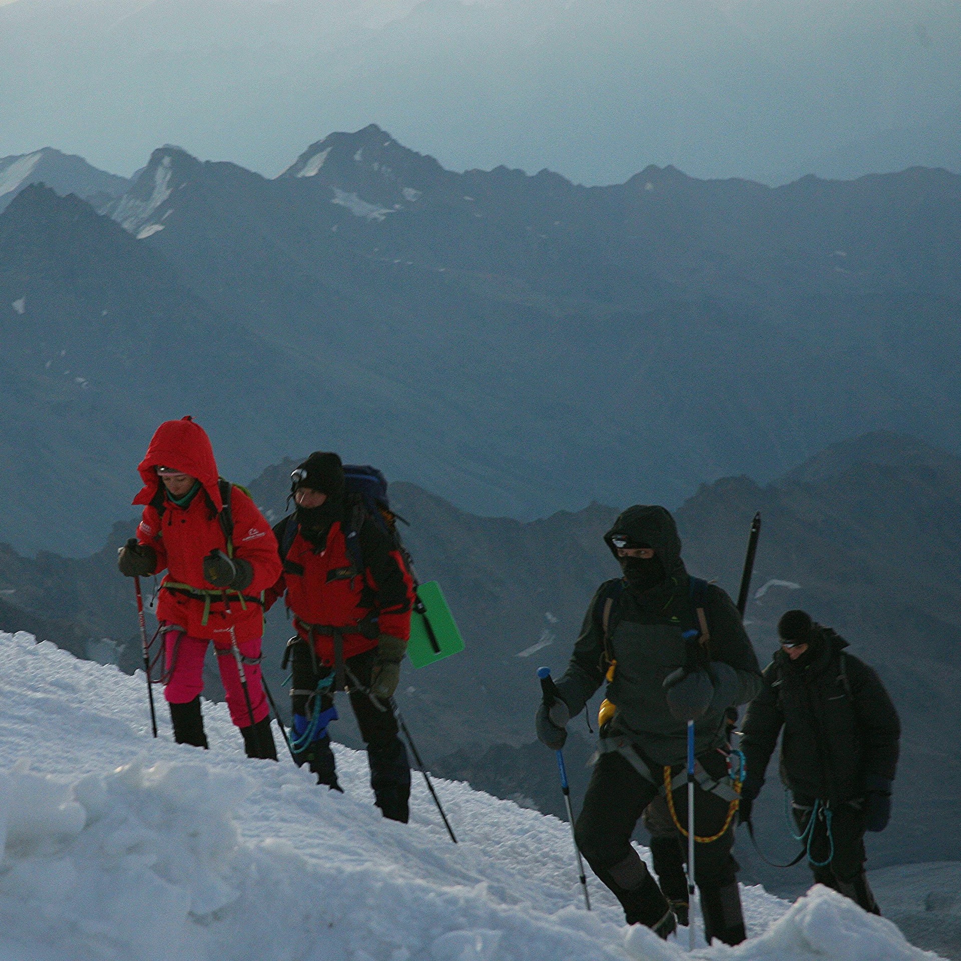 Восхождение на Эльбрус, высота 4900 м