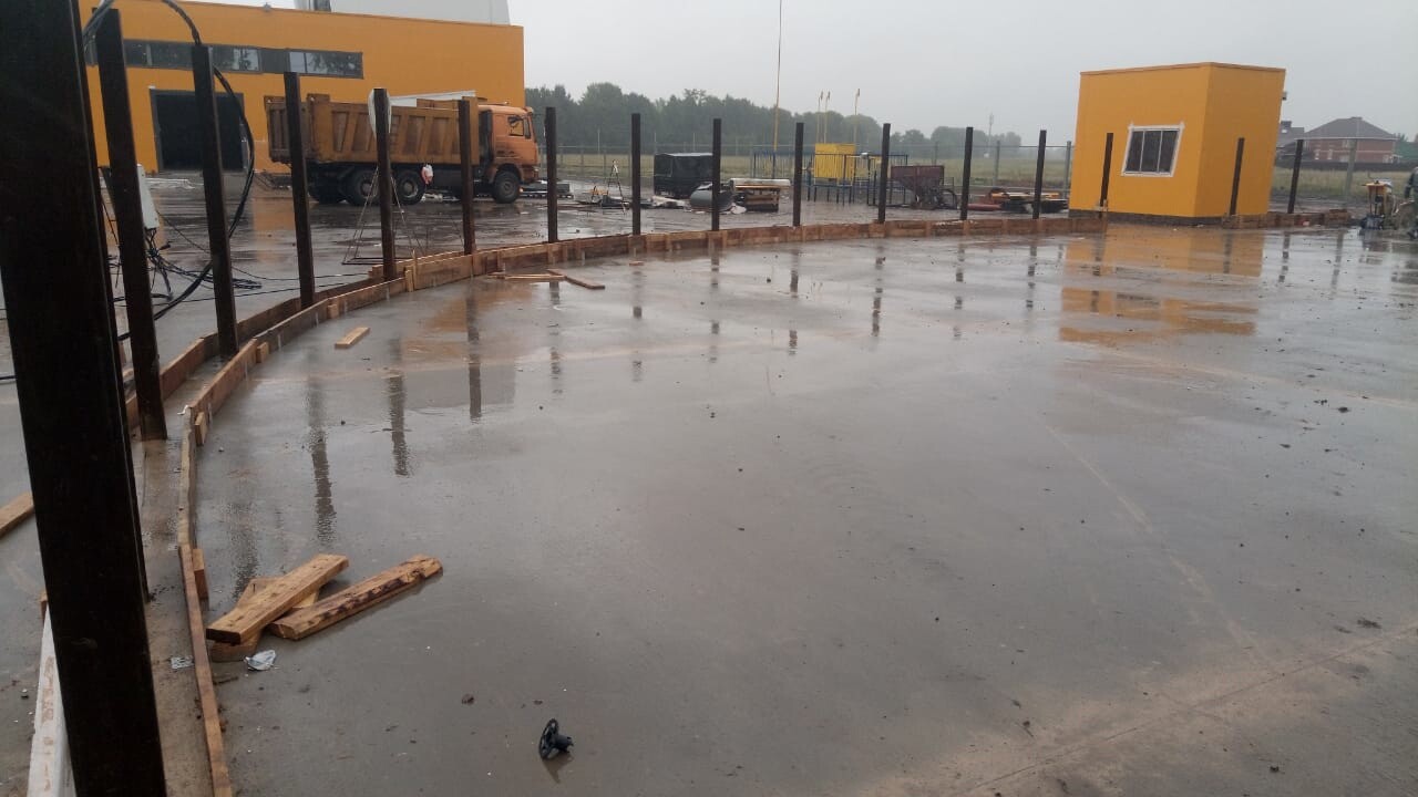 Установка ограждений коммерческих площадей